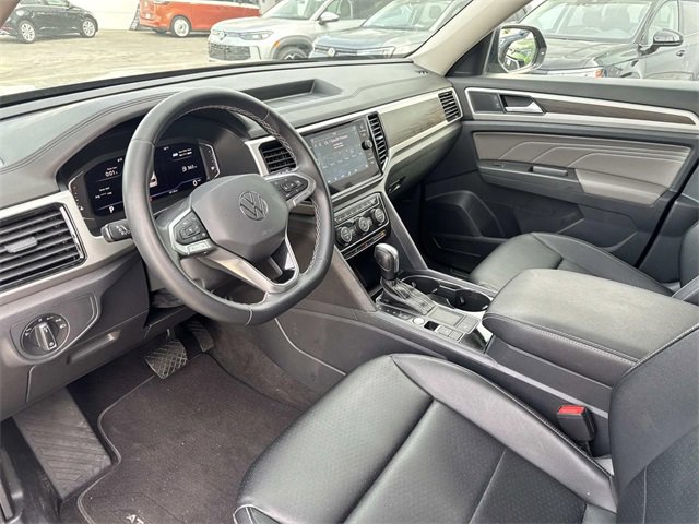 Used 2023 Volkswagen Atlas SE image 14