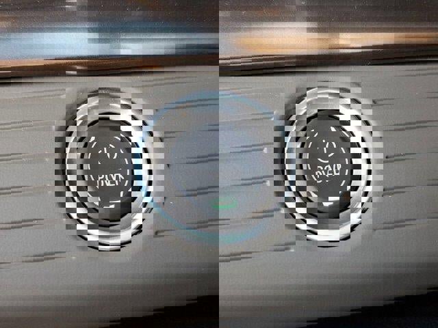 New 2025 GMC Hummer EV 2X image 35