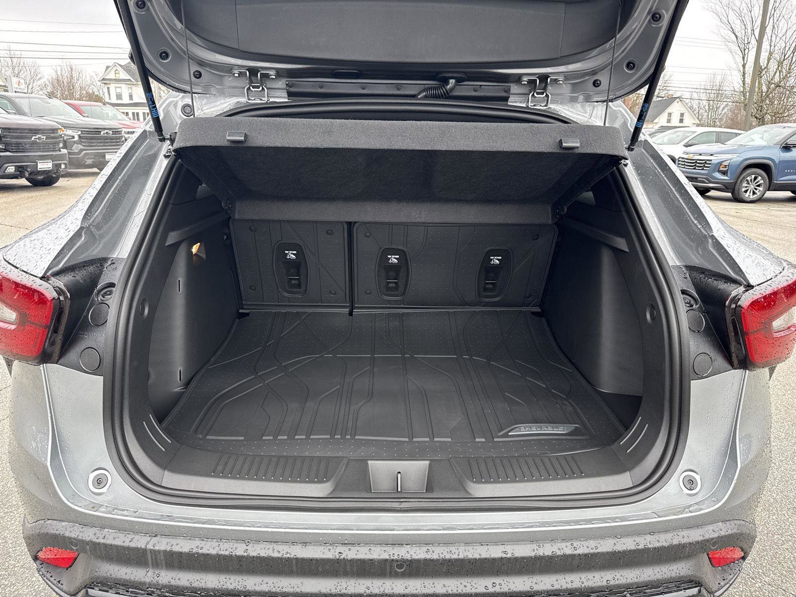 New 2026 Chevrolet Trax RS w/ Sunroof Package image 15