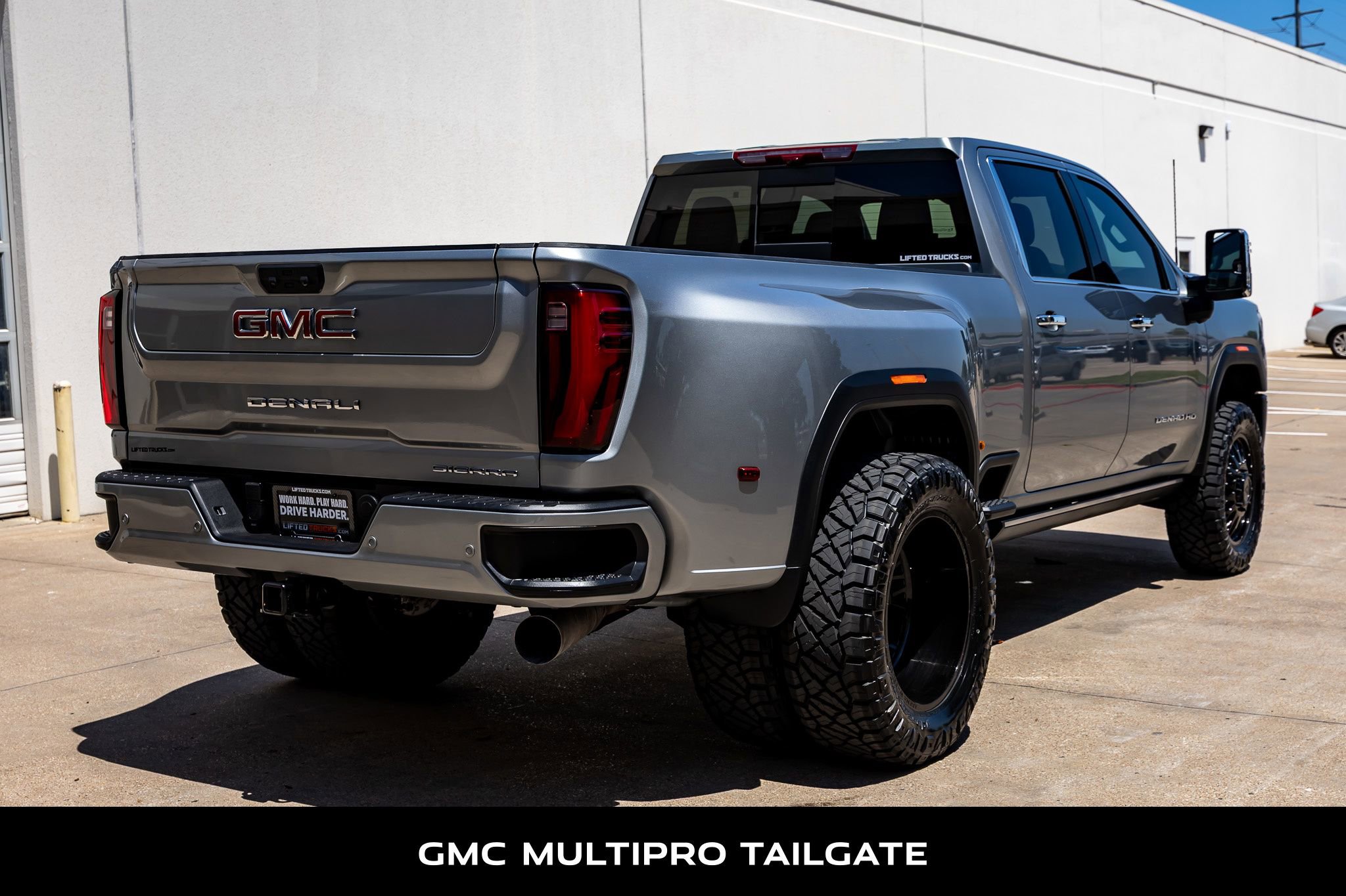 Used 2025 GMC Sierra 3500 Denali w/ Denali Reserve Package AWD/4WD image 10