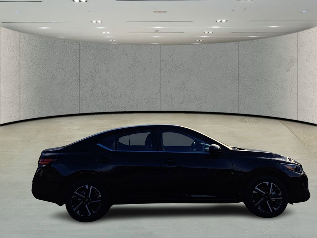 Used 2025 Nissan Sentra SV image 4