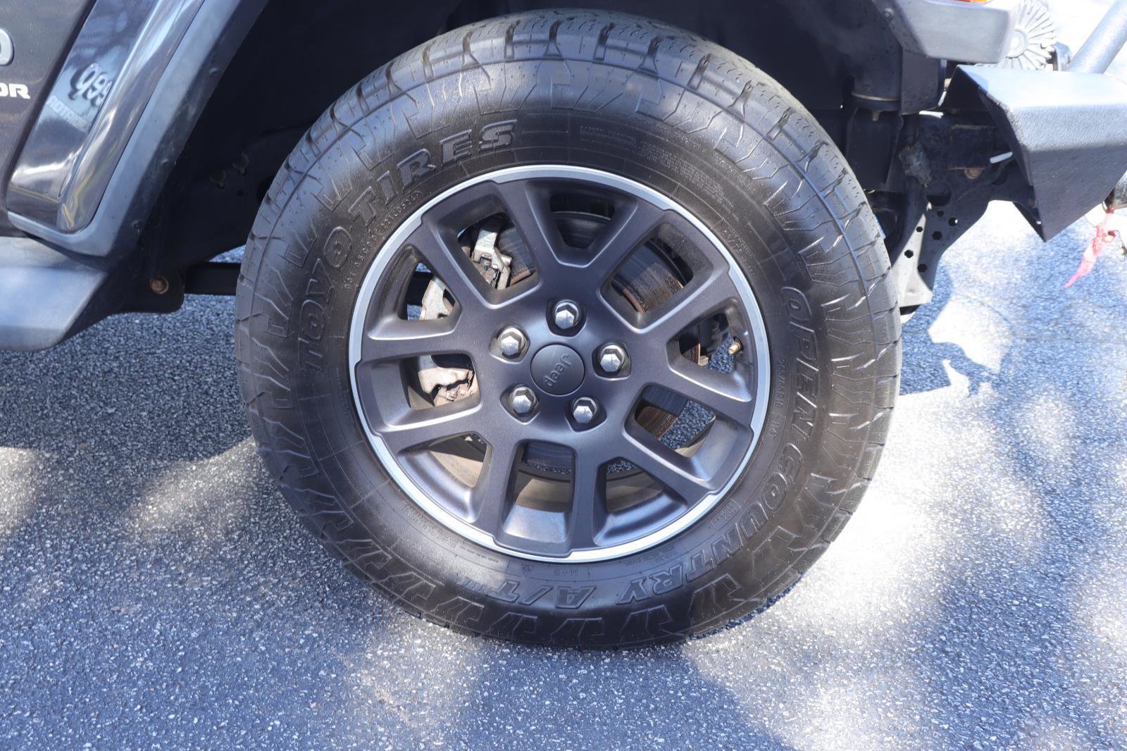 Used 2021 Jeep Gladiator Overland w/ Popular Equipment Package image 35