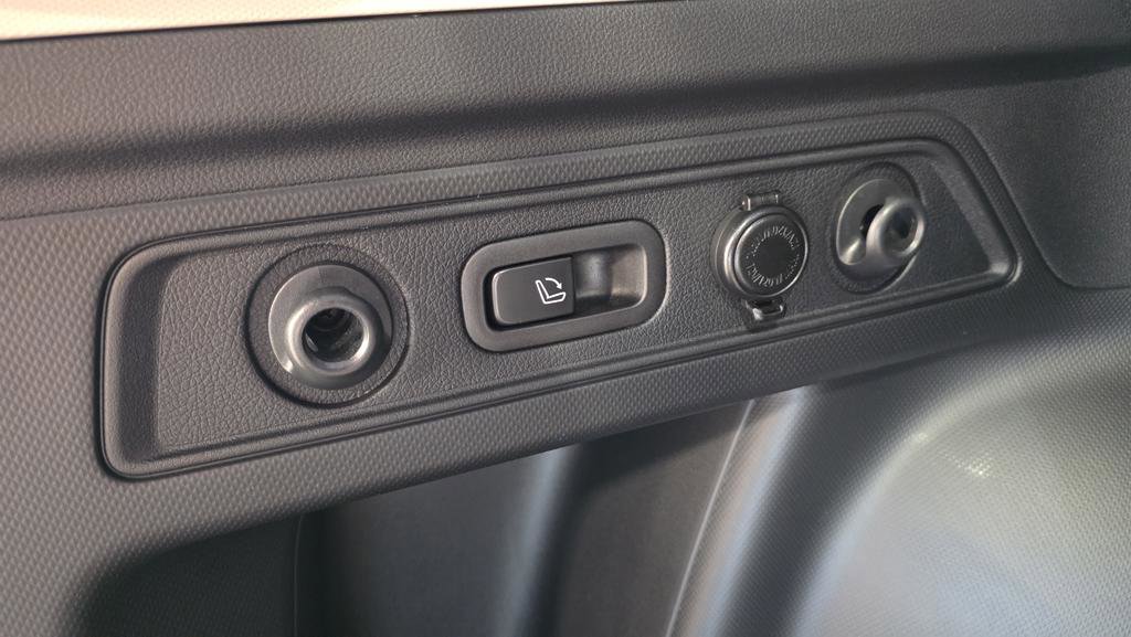 Used 2022 Subaru Forester Touring w/ Popular Package #2 image 31