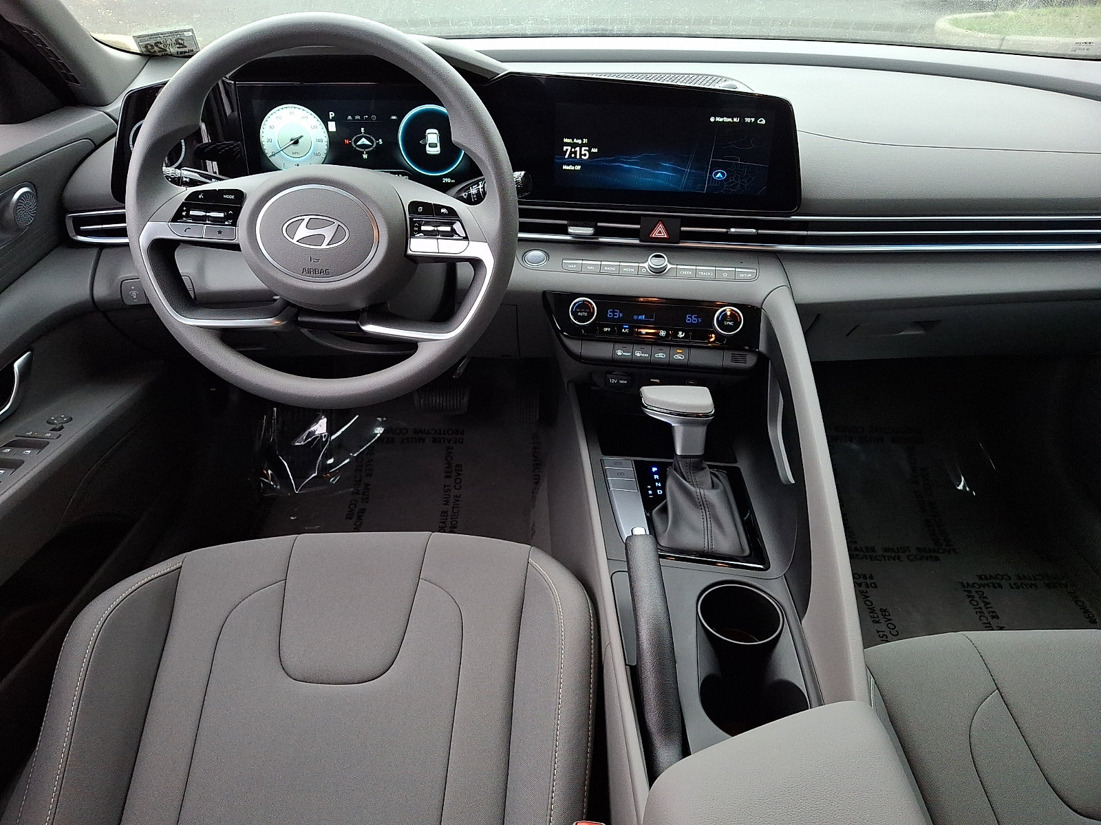 Certified 2024 Hyundai Elantra SEL FWD image 11