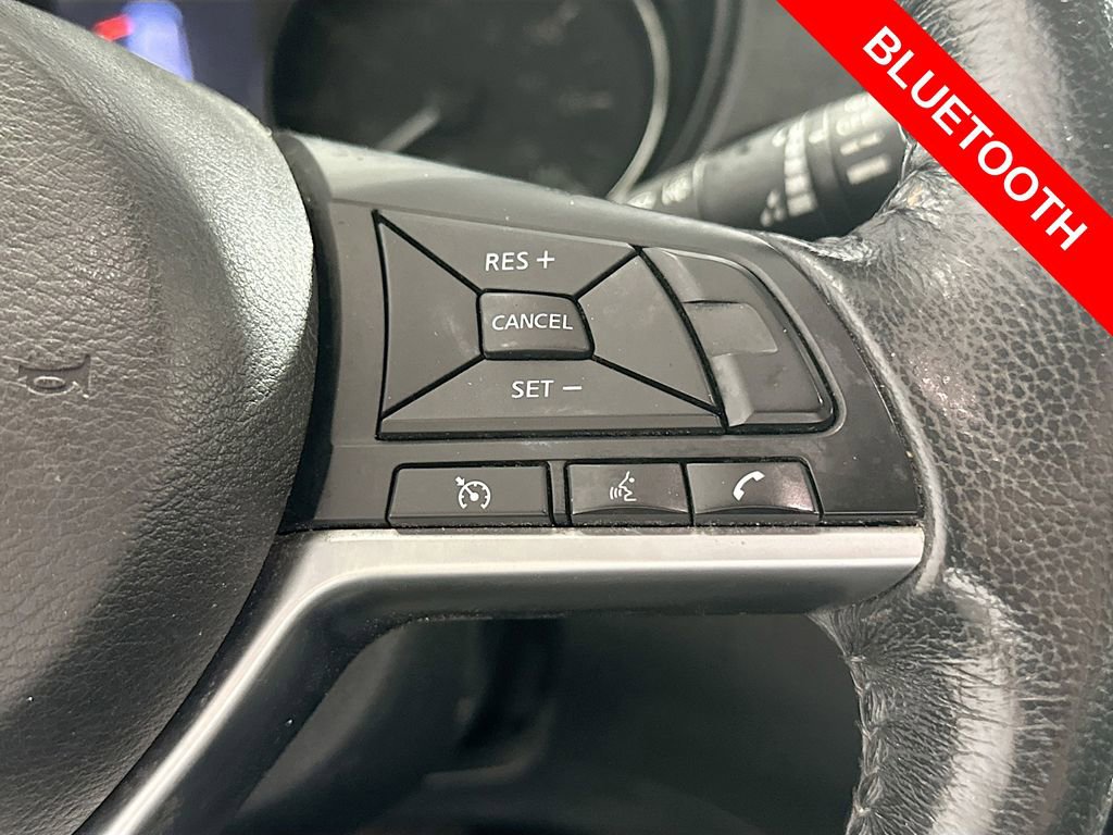 Used 2018 Nissan Rogue SV AWD/4WD image 33