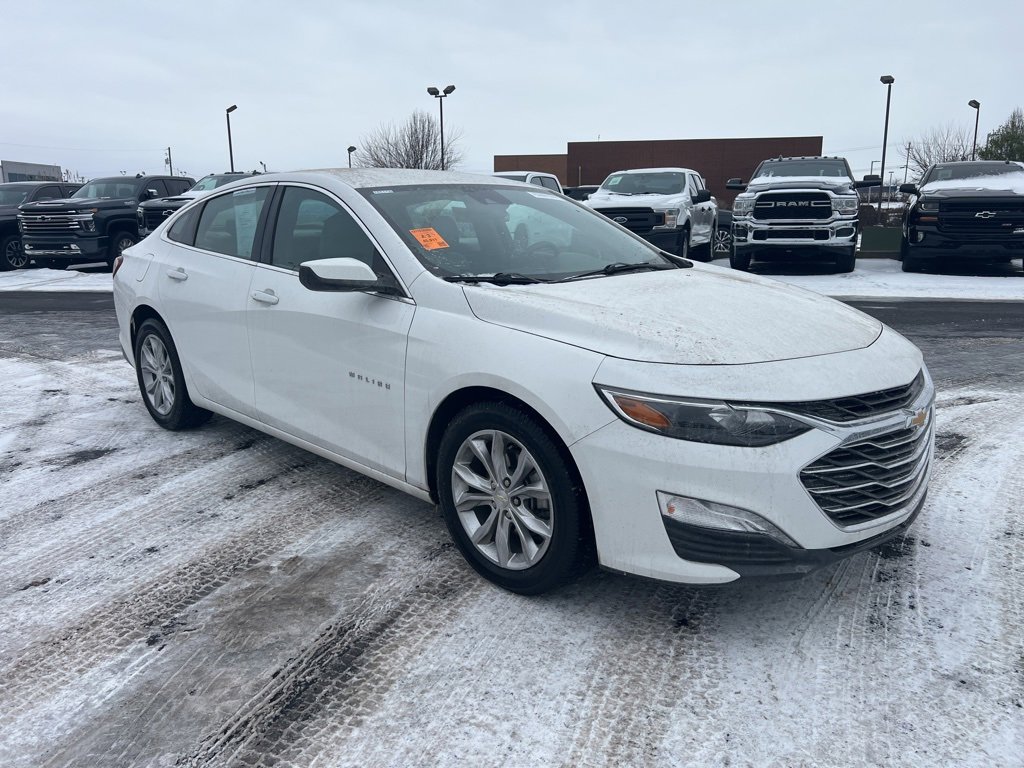 Used 2020 Chevrolet Malibu LT image 3