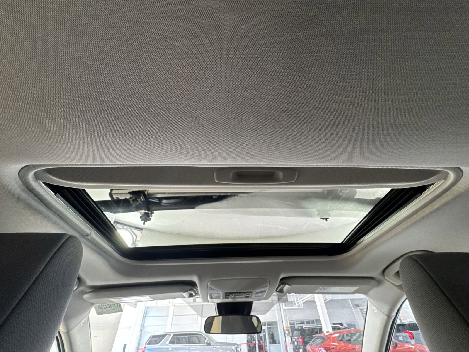 Used 2022 Toyota RAV4 XLE image 22