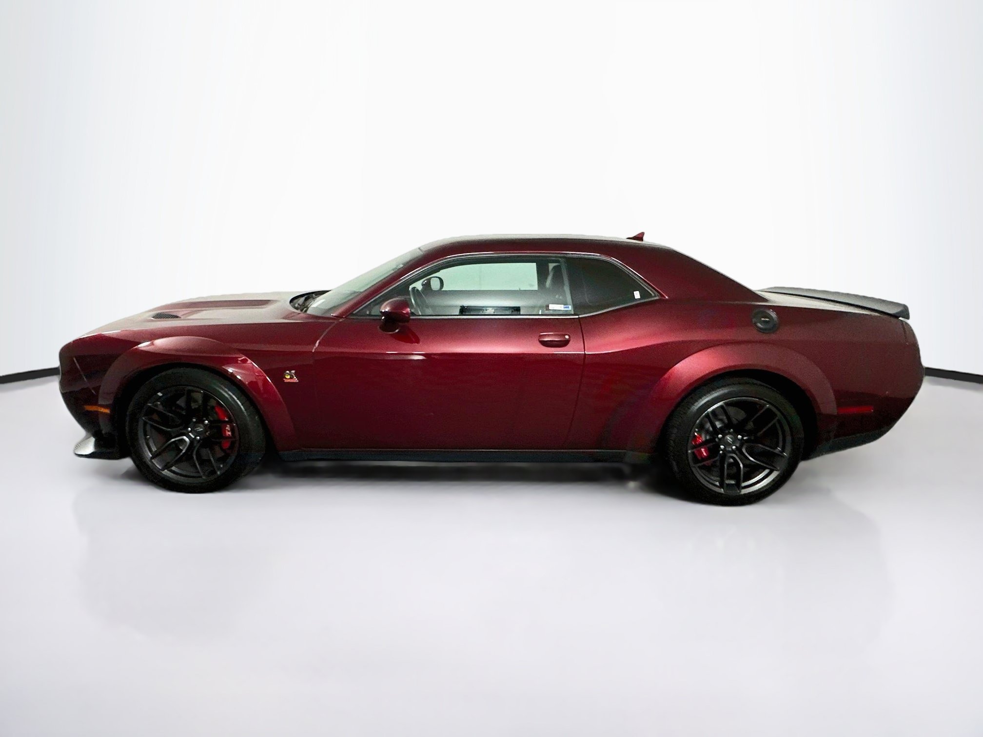 Used 2021 Dodge Challenger R/T Scat Pack RWD image 4