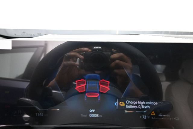 New 2027 BMW 550e xDrive AWD/4WD image 12