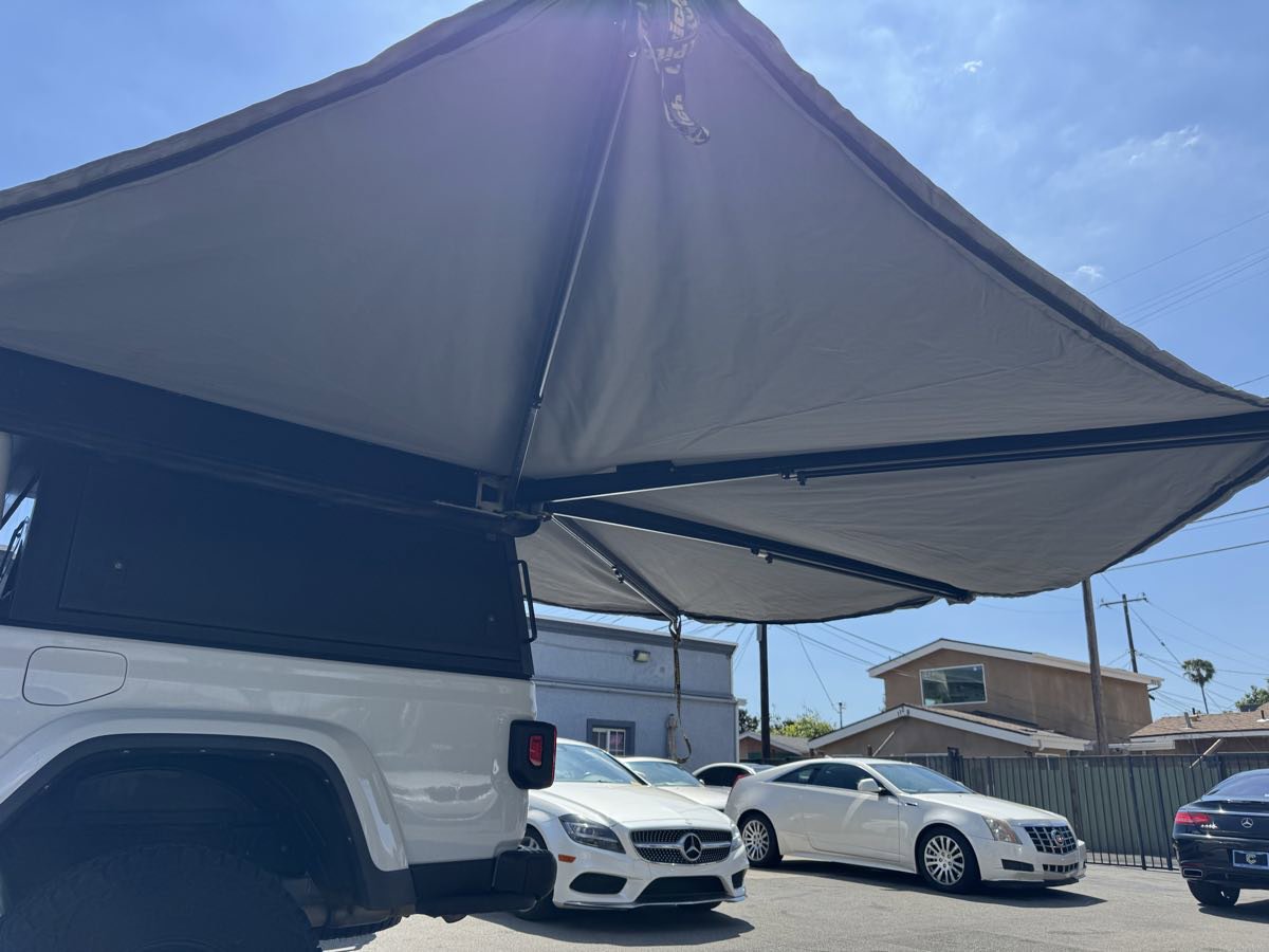 Used 2022 Jeep Gladiator Rubicon AWD/4WD image 38