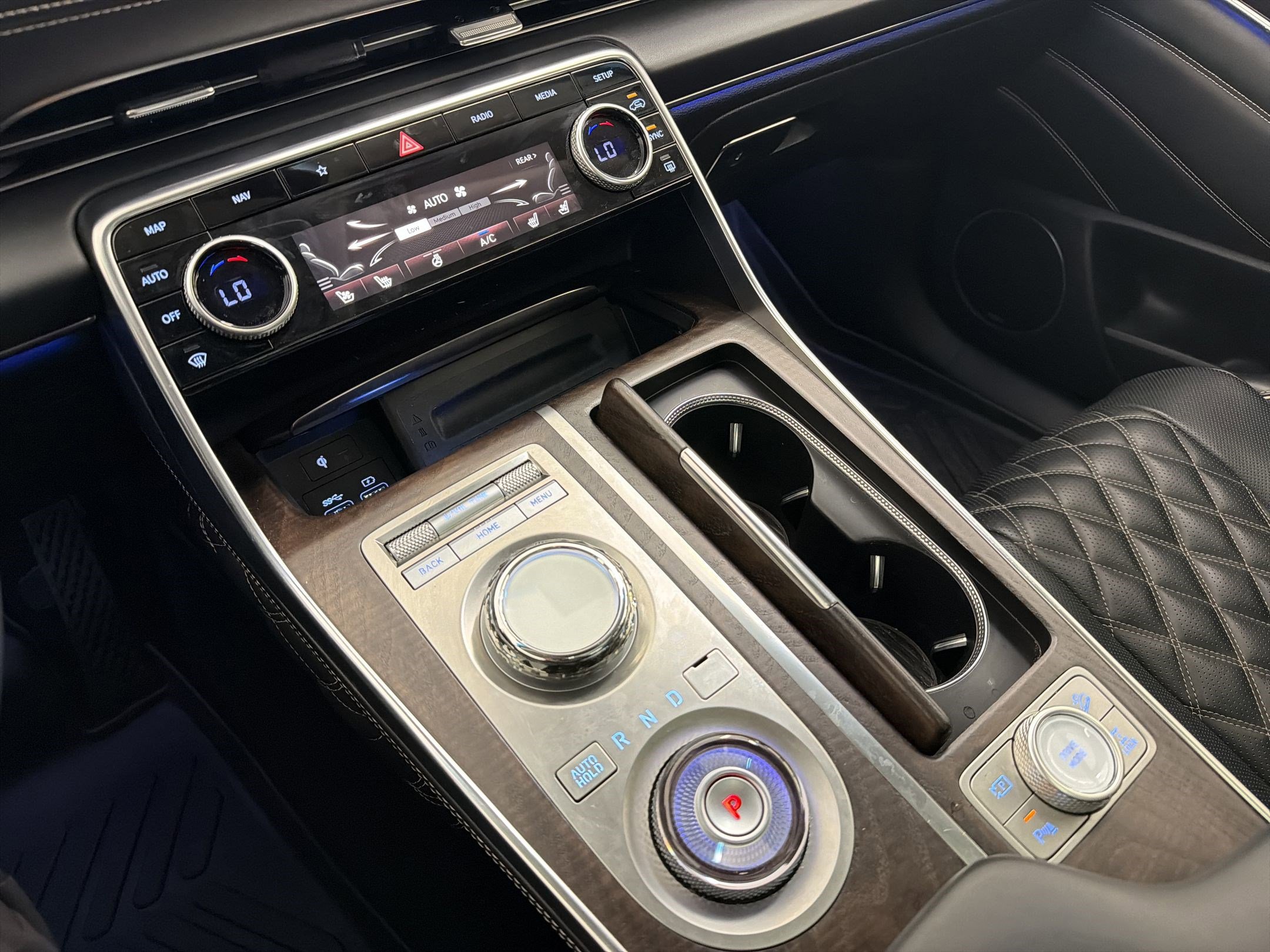 Used 2023 Genesis GV80 3.5T w/ Prestige Package image 16