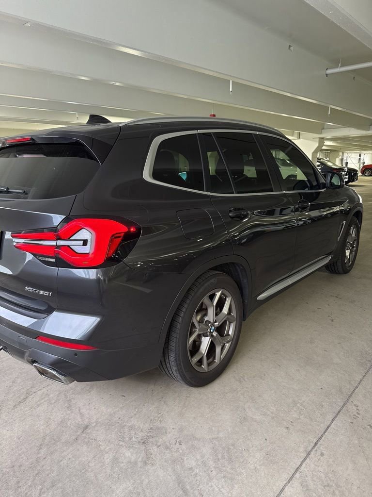 Used 2023 BMW X3 xDrive30i w/ Premium Package image 5