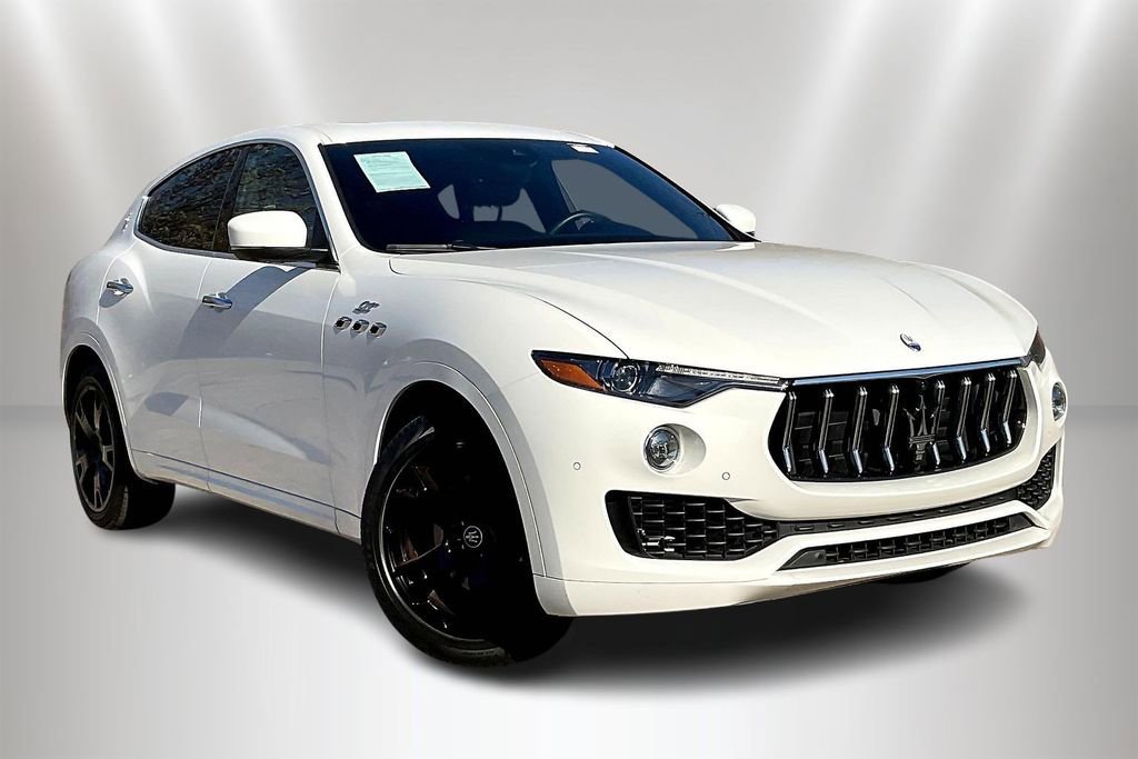 Used 2023 Maserati Levante GT image 3