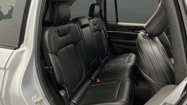 Used 2023 Jeep Grand Cherokee 4WD 4xe image 26
