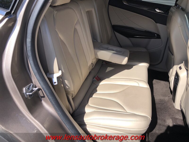 Used 2018 Lincoln MKC Reserve w/ Lincoln MKC Climate Package FWD image 20