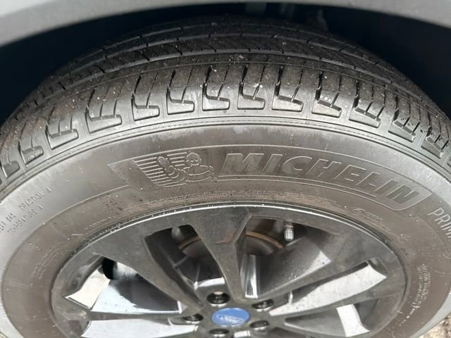 Used 2022 Ford Escape SE image 27