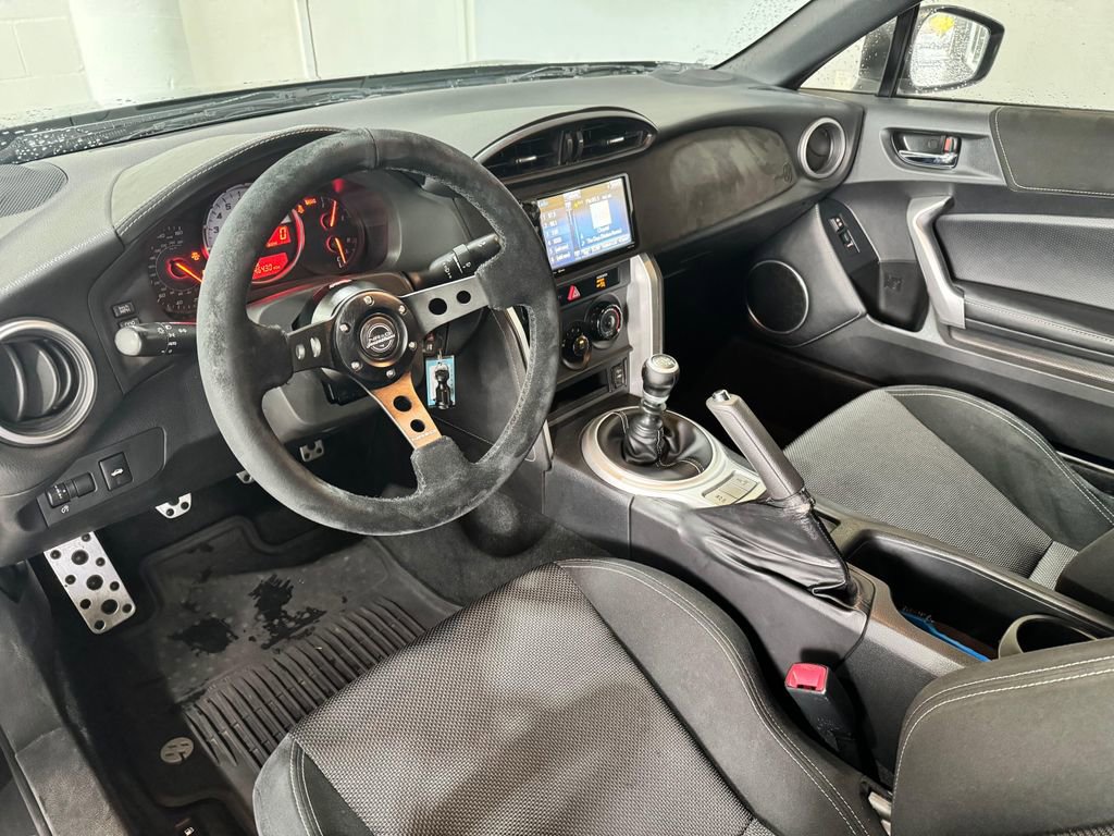 Used 2019 Toyota 86 RWD image 9