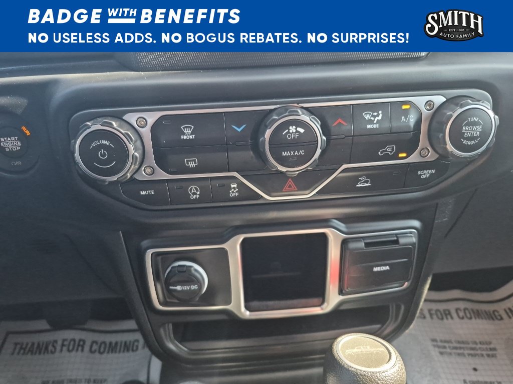 Used 2023 Jeep Gladiator Sport AWD/4WD image 21