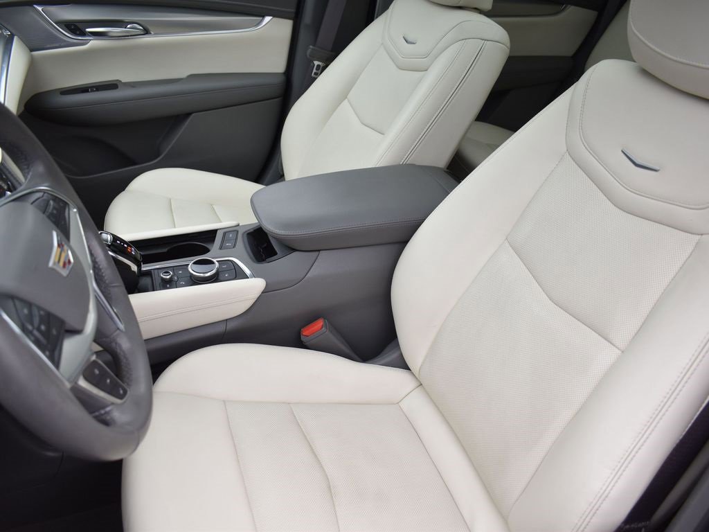Certified 2023 Cadillac XT5 Premium Luxury image 13