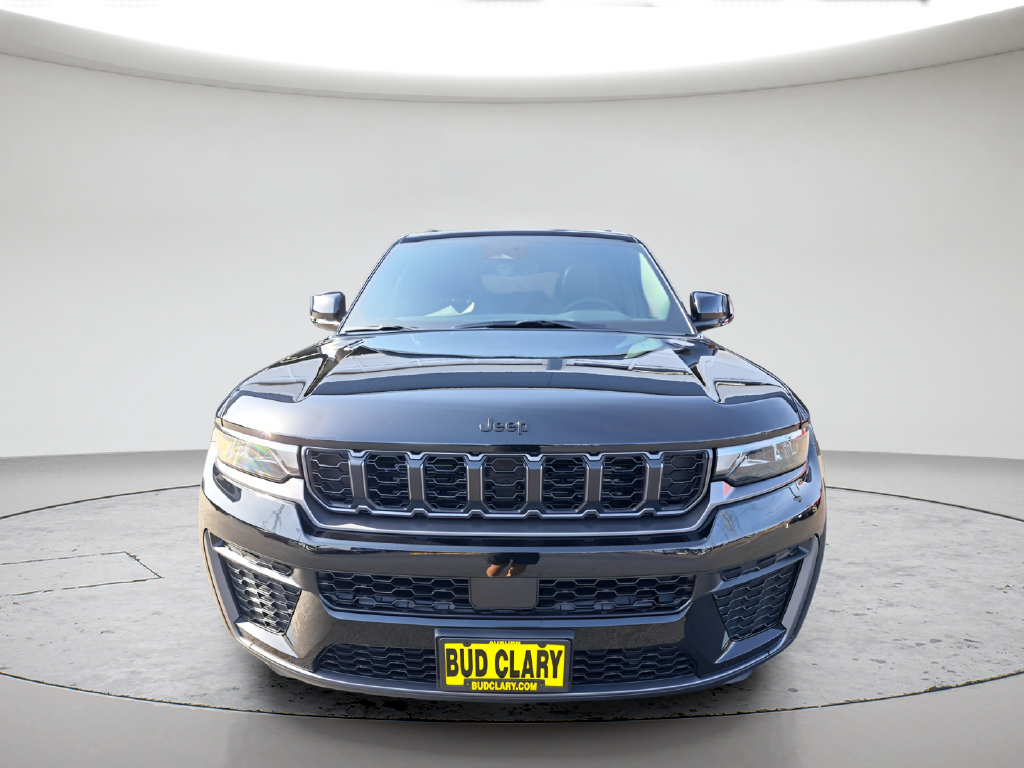 New 2026 Jeep Grand Cherokee Altitude AWD/4WD image 2