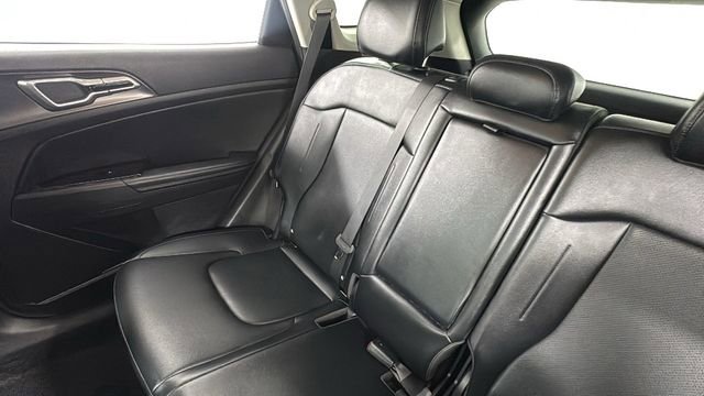 Used 2024 Kia Sportage EX AWD/4WD image 14