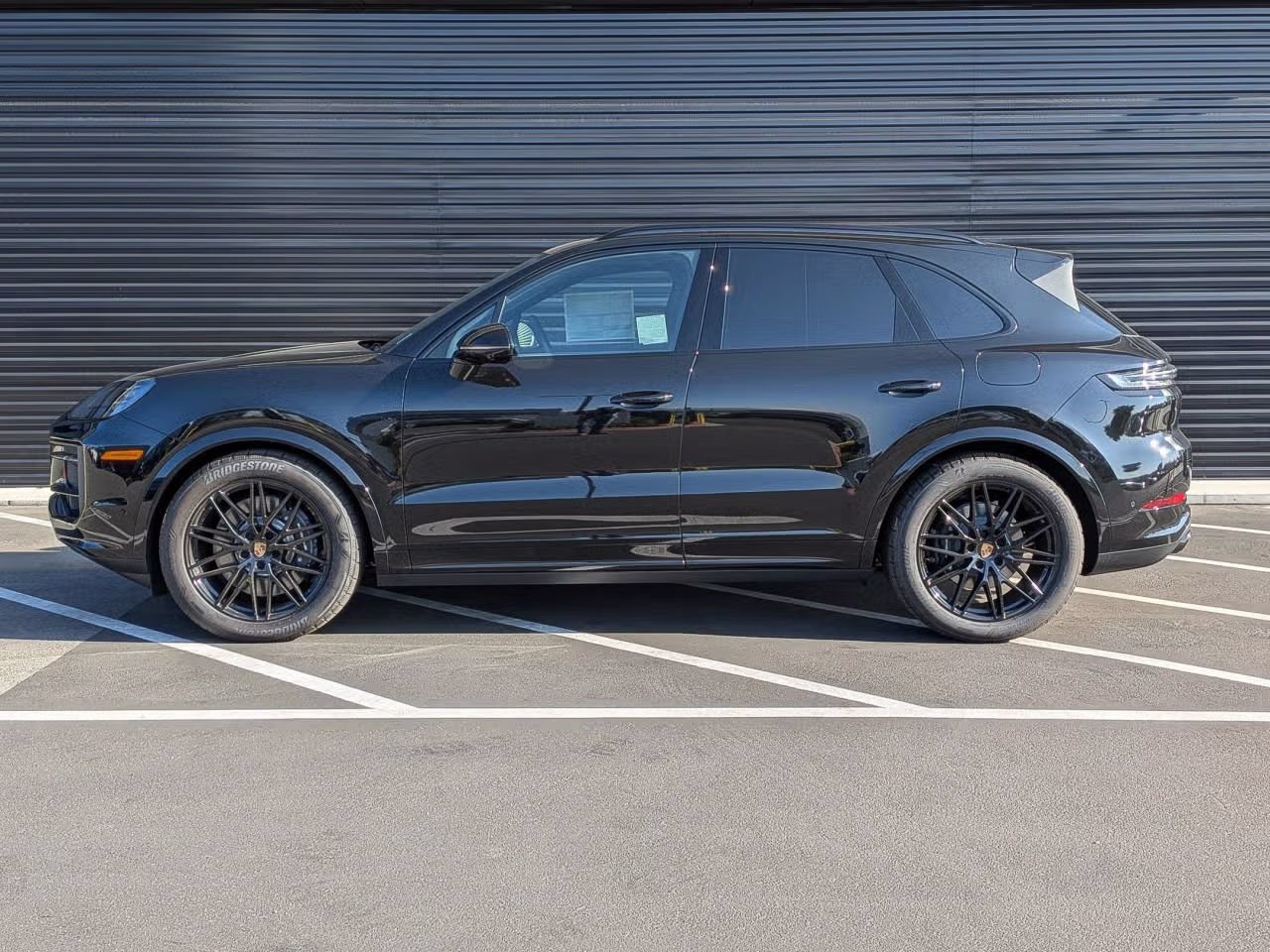 Certified 2025 Porsche Cayenne E-Hybrid AWD/4WD video 2
