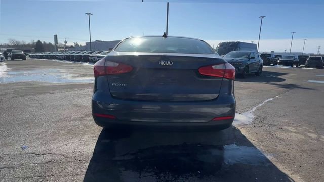 Used 2016 Kia Forte LX w/ LX Popular Plus Package image 7
