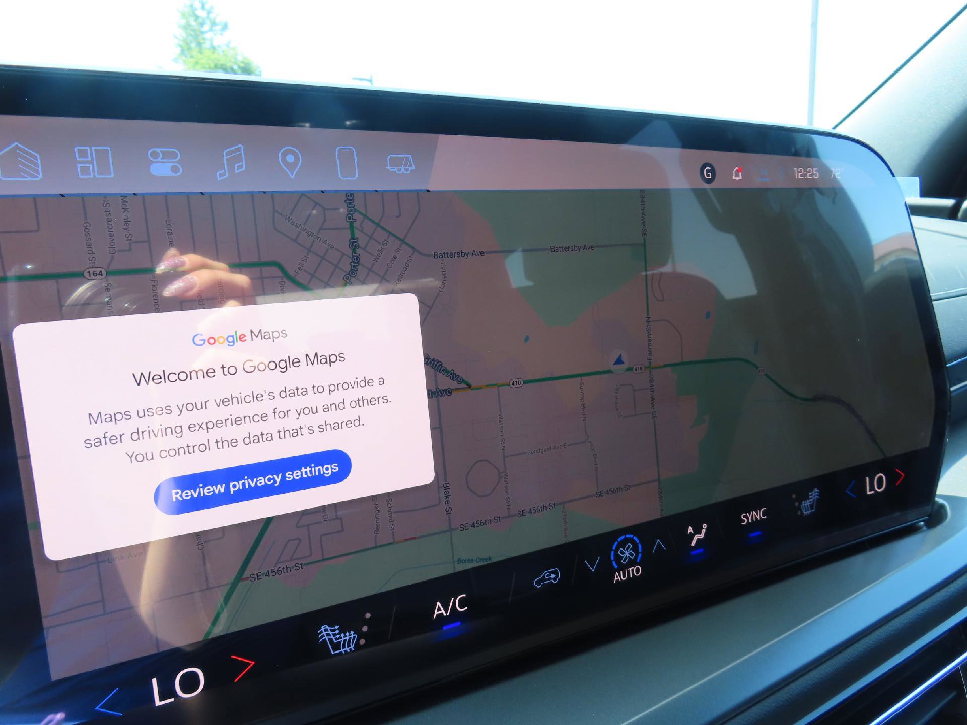 New 2025 Chevrolet Traverse LT w/ LPO, Illumination Package image 26