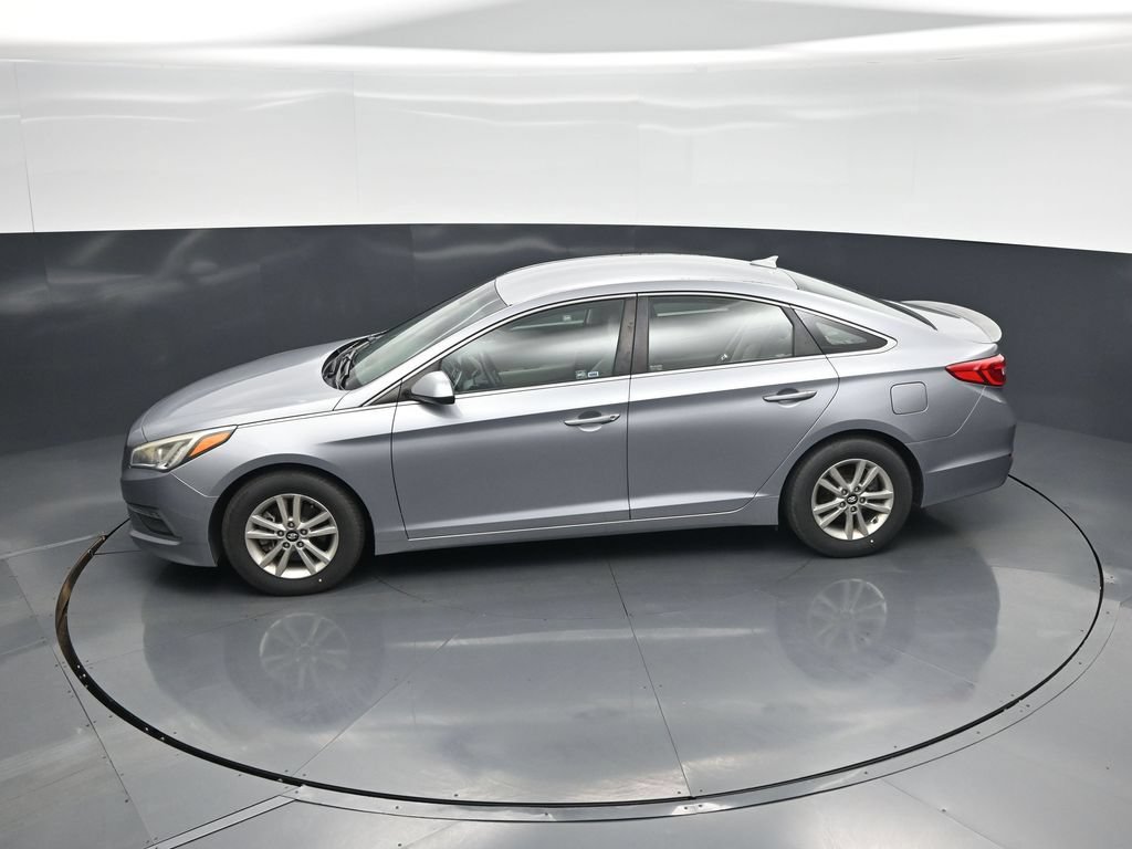 Used 2015 Hyundai Sonata SE w/ Option Group 09 FWD image 38
