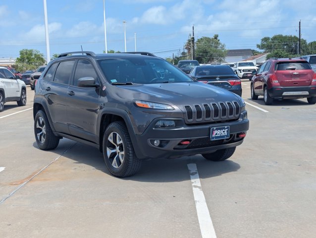 Used 2018 Jeep Cherokee Trailhawk w/ Quick Order Package 27L image 3