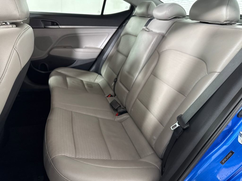 Used 2017 Hyundai Elantra Limited image 12