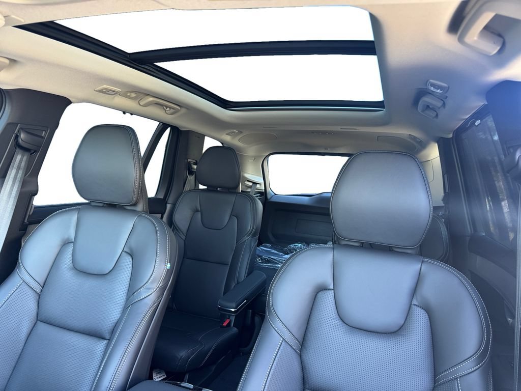 New 2026 Volvo XC90 T8 Ultra w/ Protection Package Premier AWD/4WD image 23