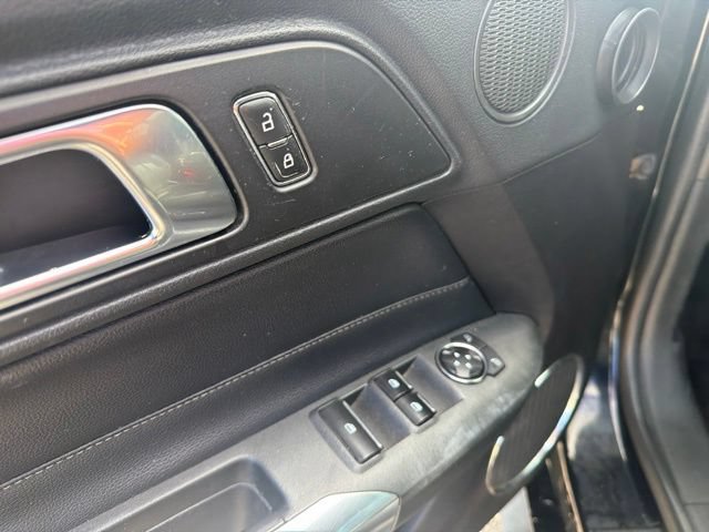 Used 2019 Ford Mustang Premium RWD image 11