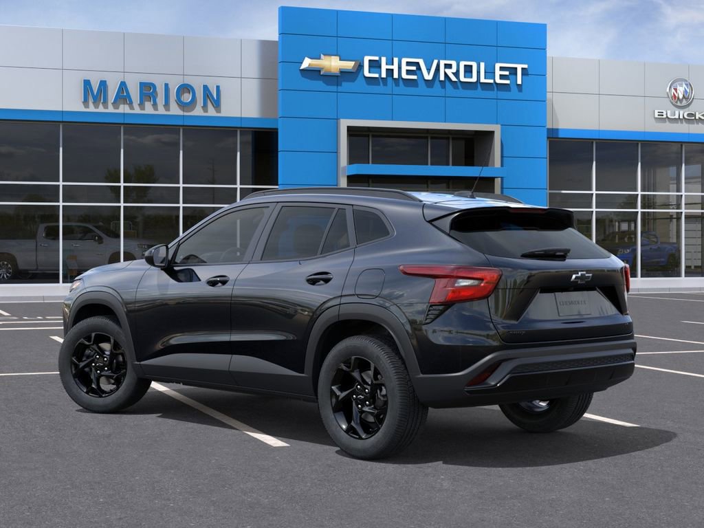 New 2026 Chevrolet Trax LT w/ Driver Confidence Package FWD image 3