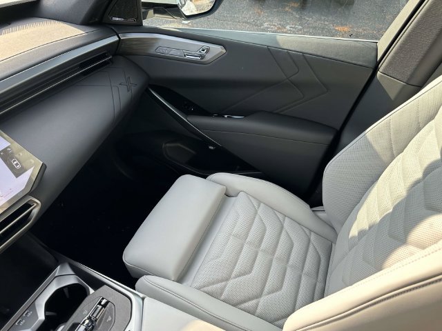 New 2027 BMW X5 xDrive40i w/ Luxury Front Seating Package AWD/4WD image 18