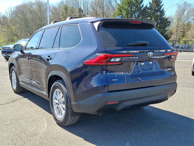 Used 2024 Toyota Grand Highlander XLE image 23