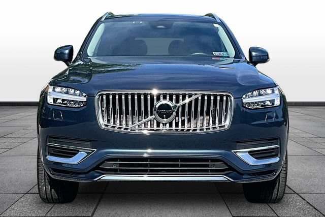 Used 2023 Volvo XC90 T8 Ultimate AWD/4WD image 2
