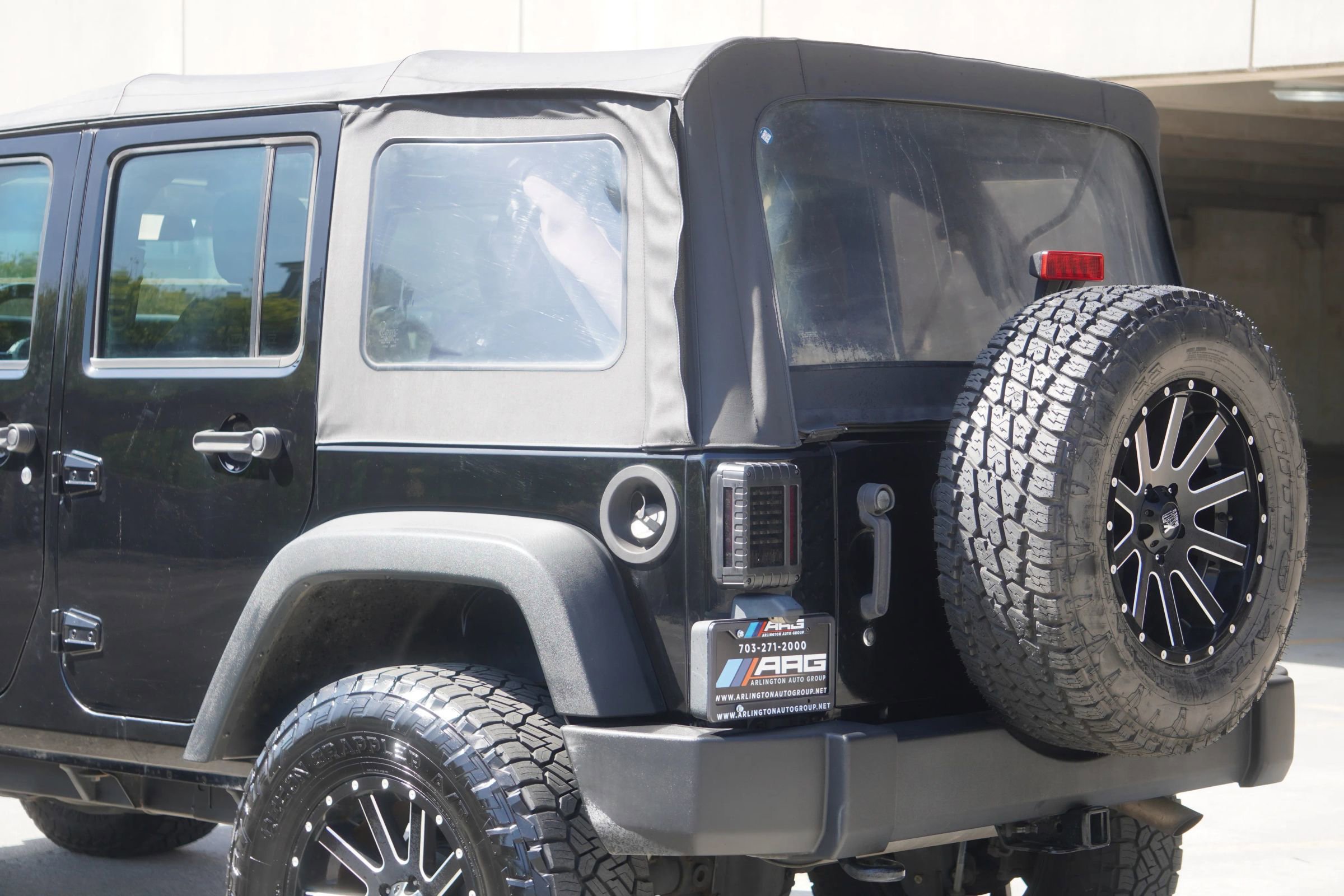 Used 2016 Jeep Wrangler Unlimited Sport w/ Max Tow Package AWD/4WD image 35