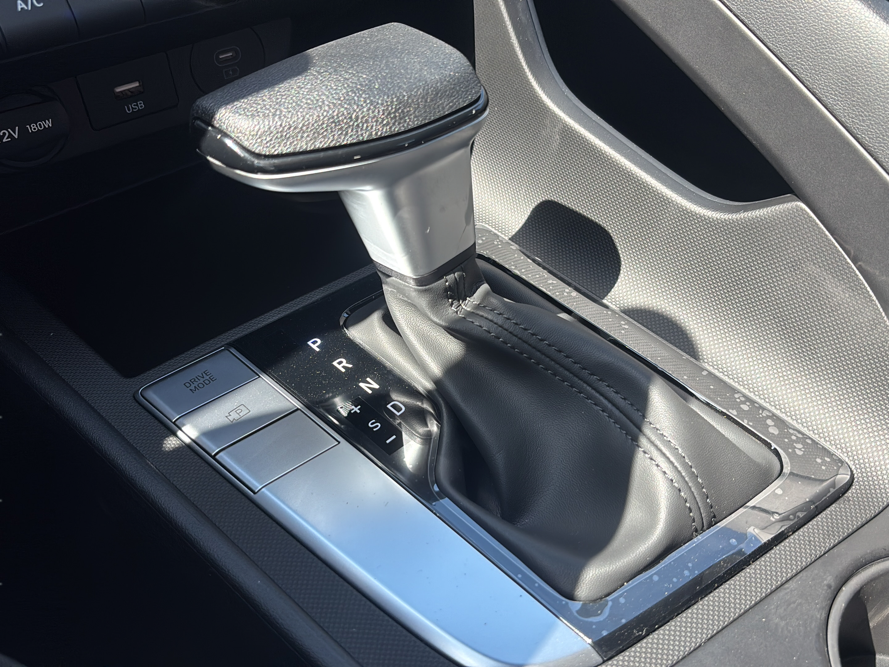 Certified 2026 Hyundai Elantra SE FWD image 17