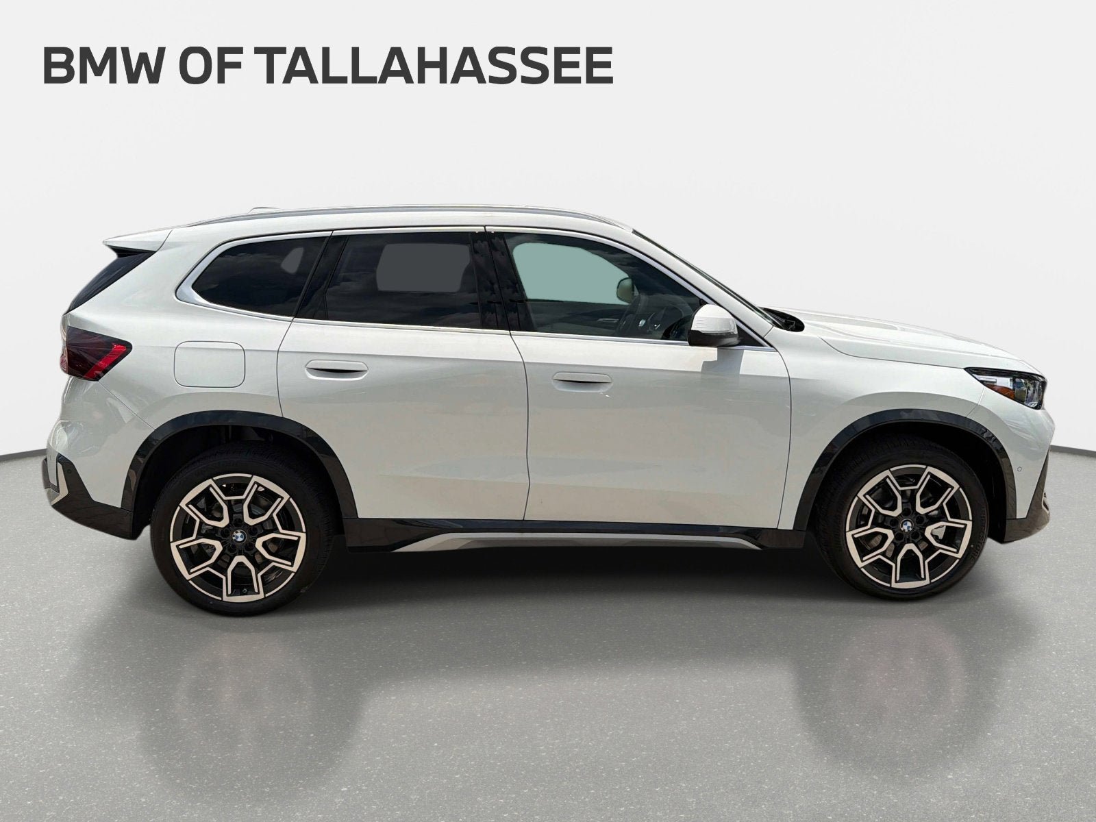 New 2026 BMW X1 xDrive28i w/ Convenience Package AWD/4WD image 4