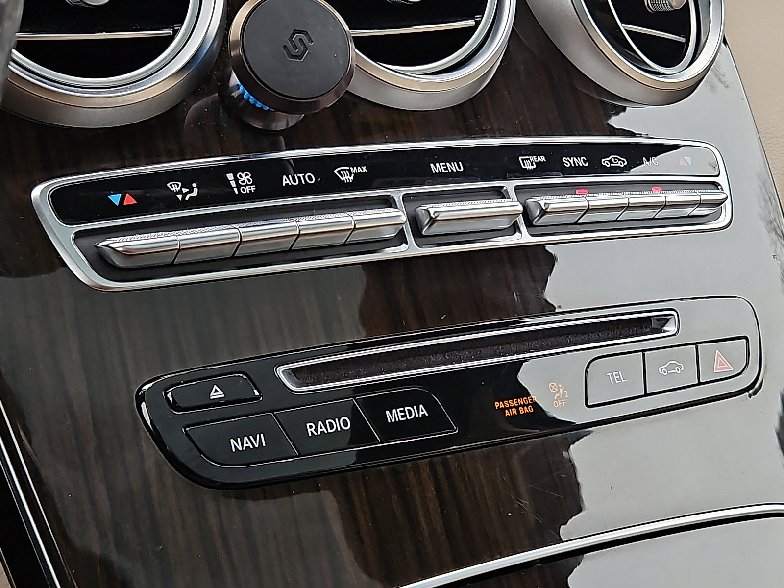 Used 2018 Mercedes-Benz GLC 300 4MATIC image 16