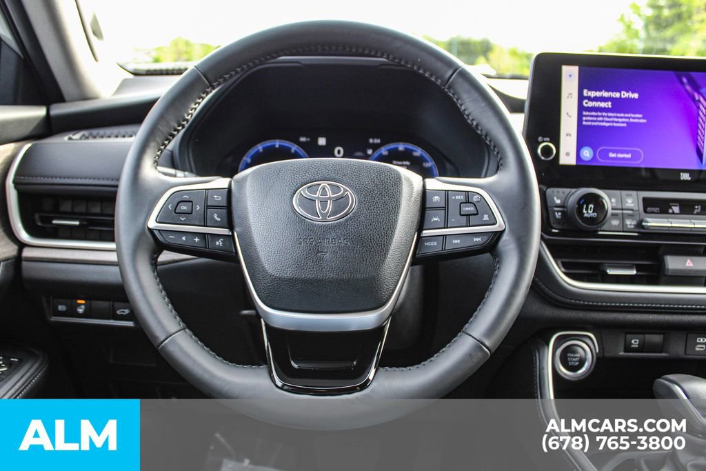 Used 2024 Toyota Grand Highlander AWD image 27