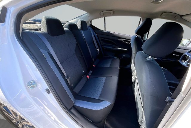 Used 2023 Nissan Versa SV FWD image 23