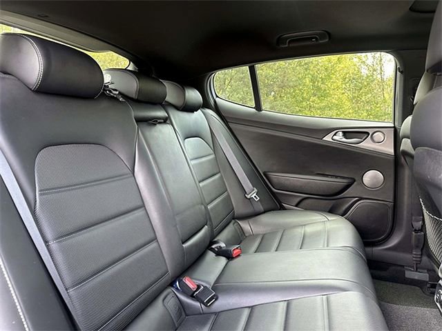 Used 2020 Kia Stinger GT2 image 28