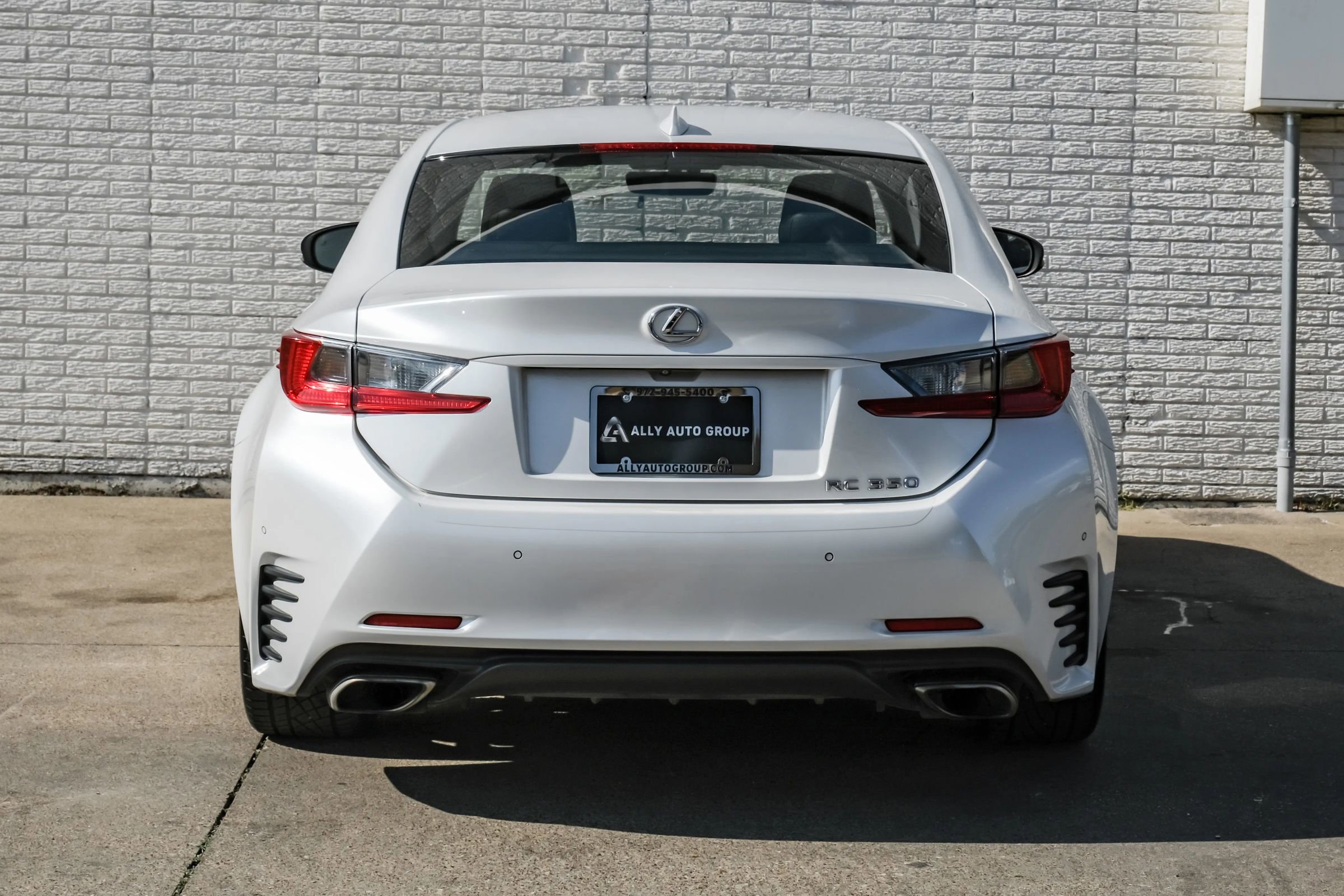 Used 2016 Lexus RC 350 w/ Luxury Package RWD image 9