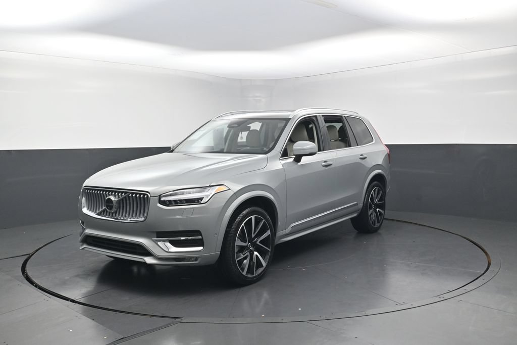Used 2025 Volvo XC90 B5 Plus w/ Protection Package AWD/4WD image 41