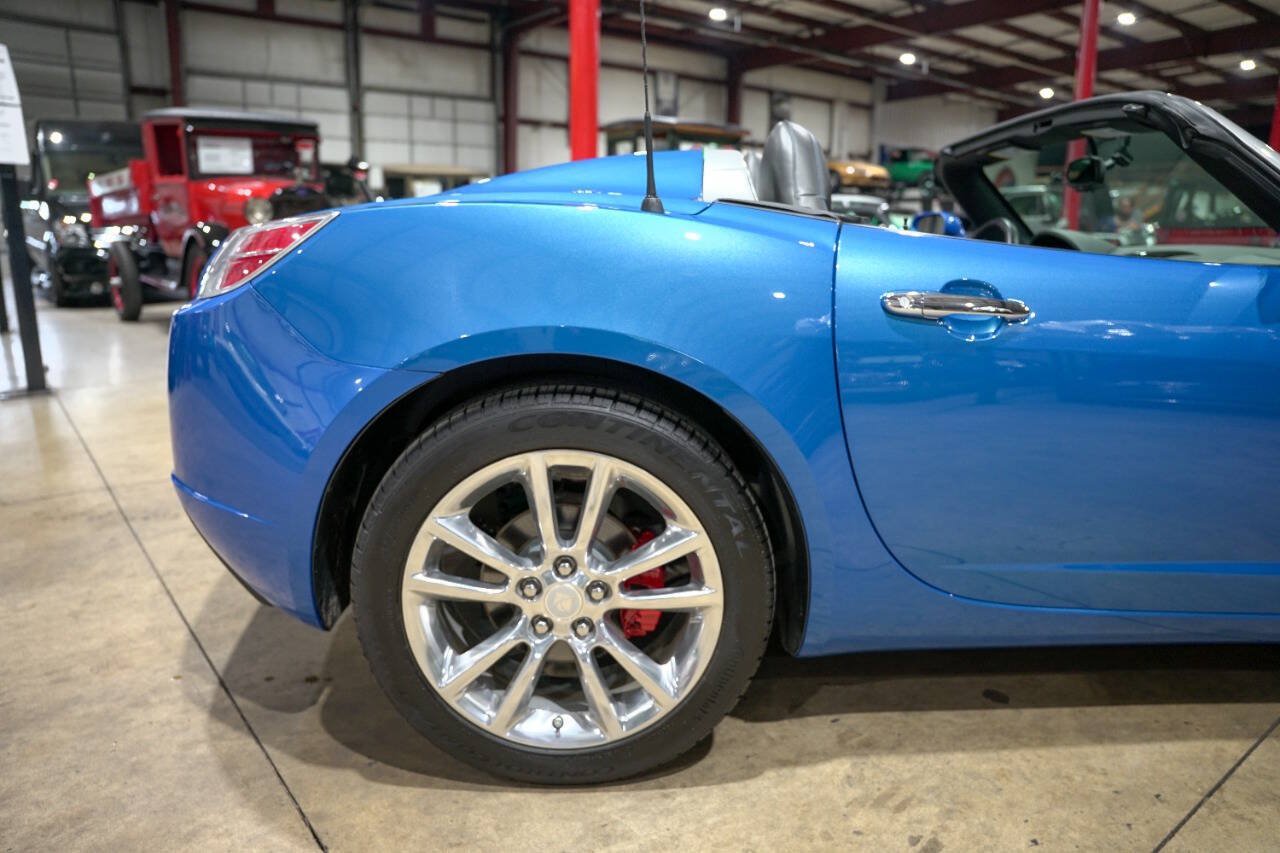 Used 2009 Saturn Sky Hydro Blue RWD image 8