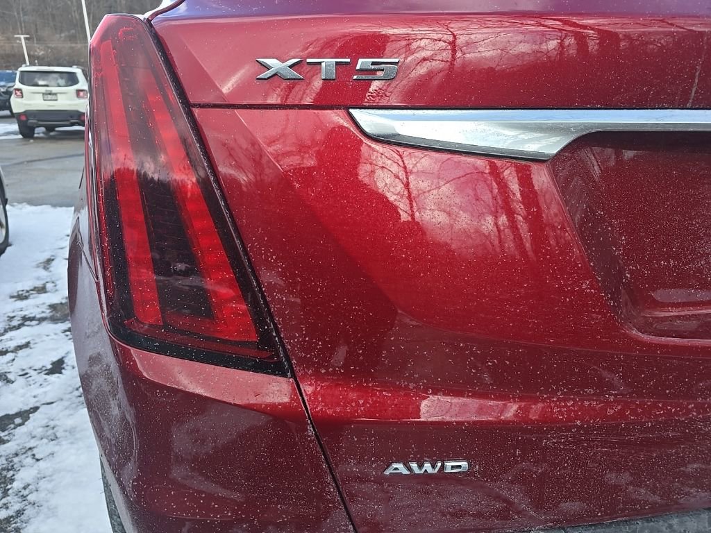 Used 2023 Cadillac XT5 Premium Luxury w/ Technology Package image 9