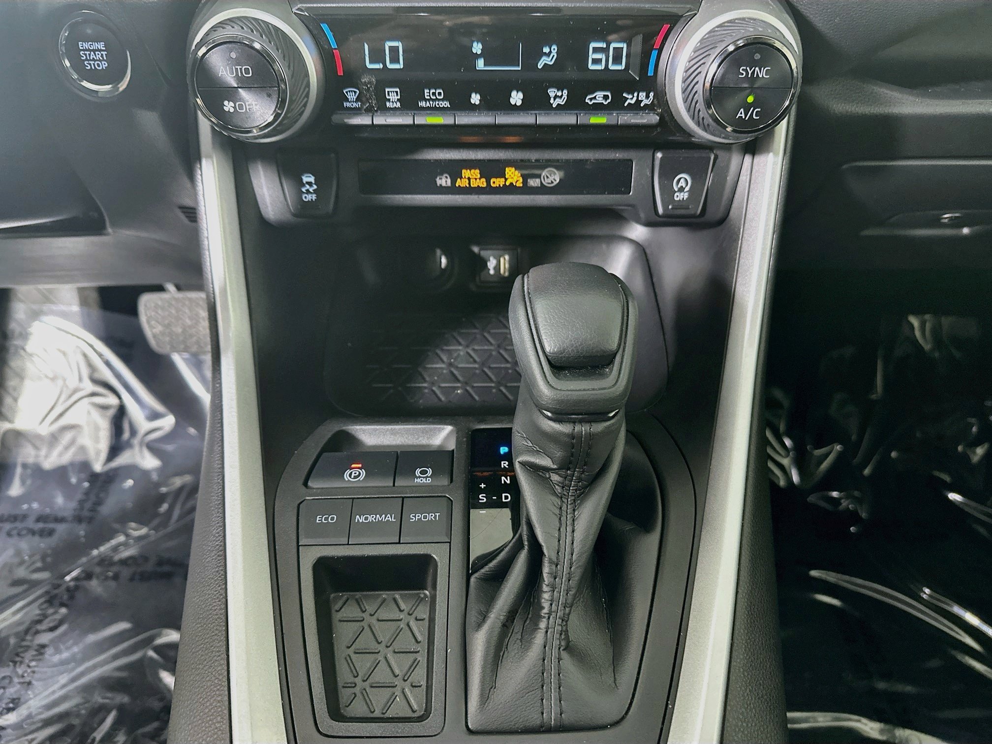 Certified 2023 Toyota RAV4 XLE w/ Convenience Package FWD image 23