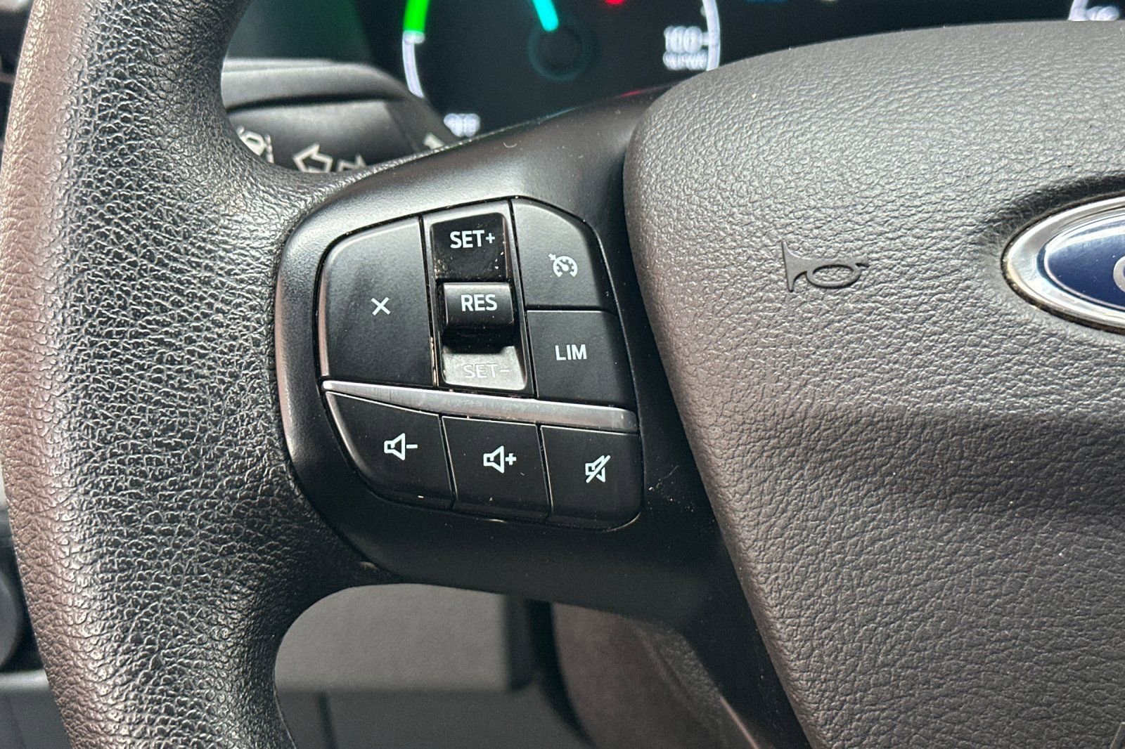 Used 2023 Ford E-Transit Medium Roof w/ Load Area Protection Package image 29